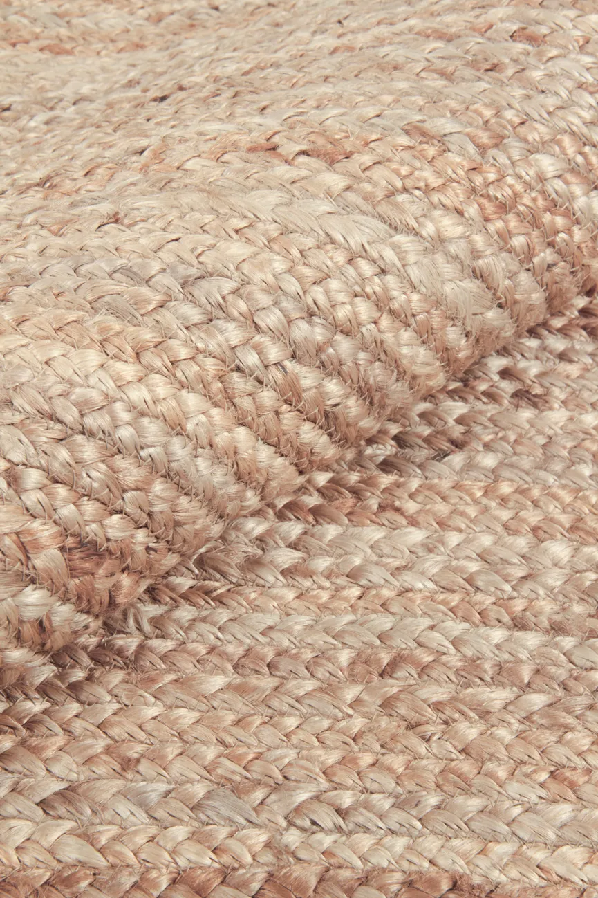 ** Carmen detail