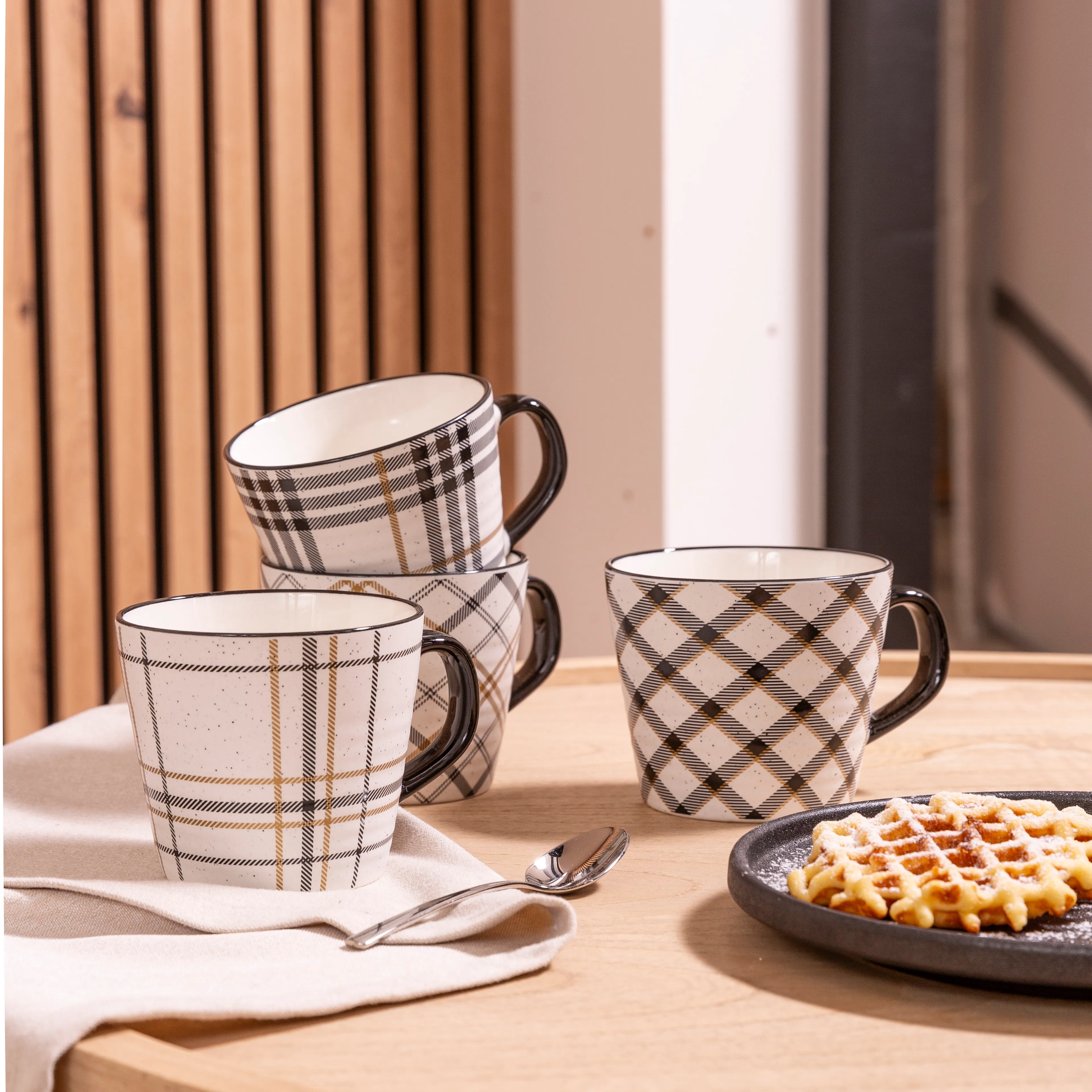 Kaffeebecher Karo 420 ml
