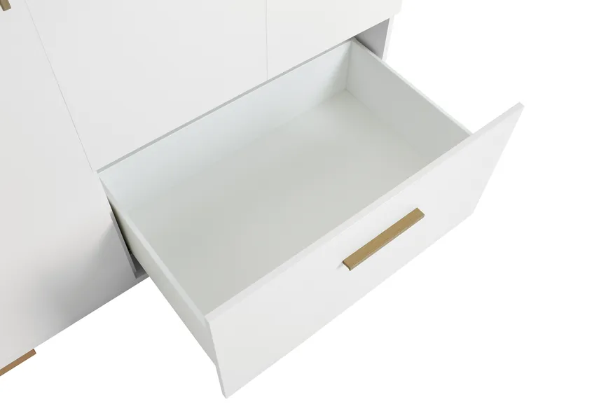 Kleiderschrank 3-trg. detail