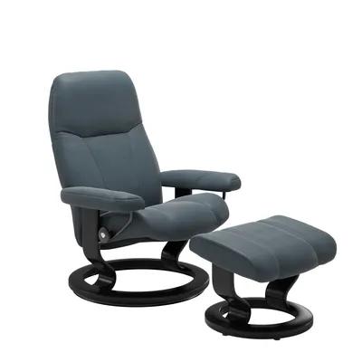 Sessel mit Hocker
