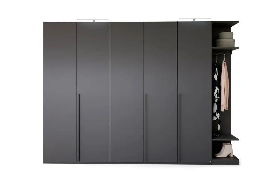 Drehtürenschrank 6-trg. detail