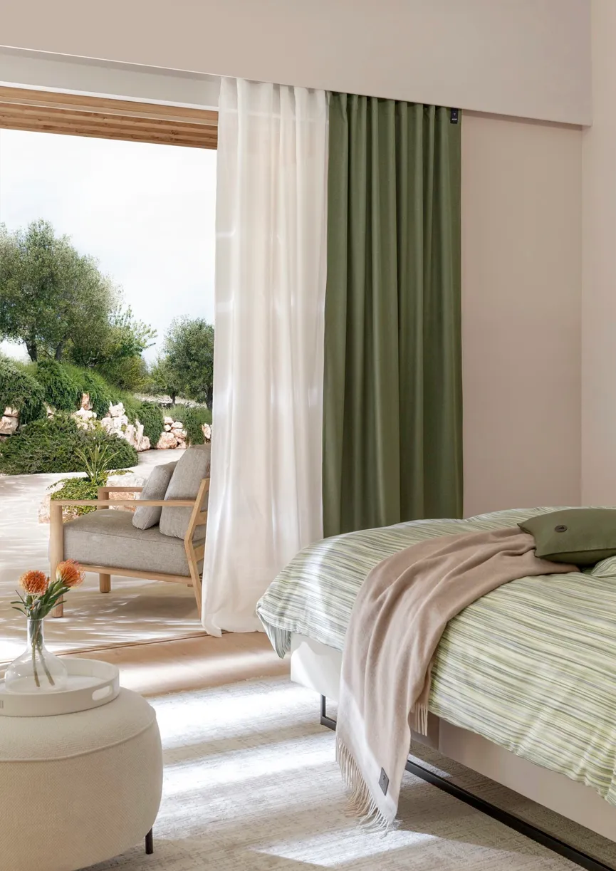 Dekoschal J!Essential milieu