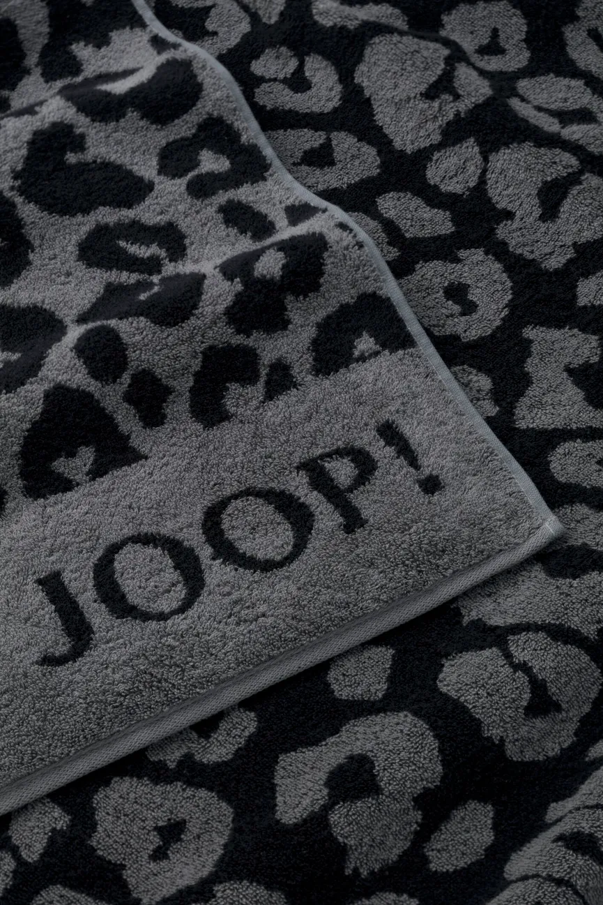 Saunatuch JOOP Leo detail
