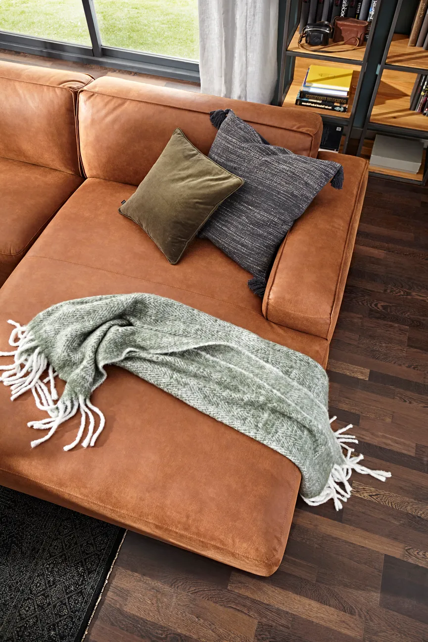 Poga breit Longchair detail