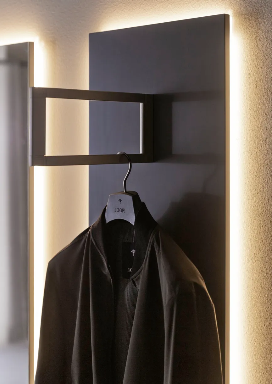 *Garderobenkombi mit Bel-Paket detail