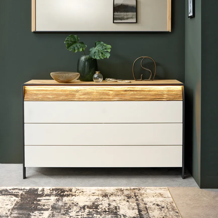 LED-Beleuchtung für Kommode milieu