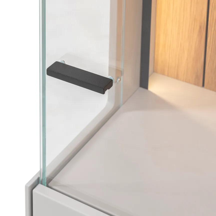 Vitrine rechts detail