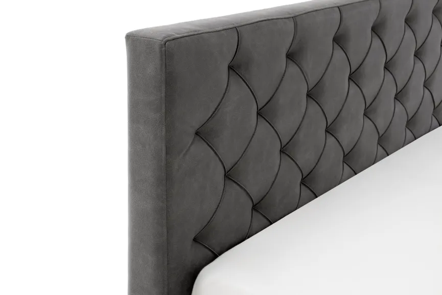 Polsterbett m. Matratze detail