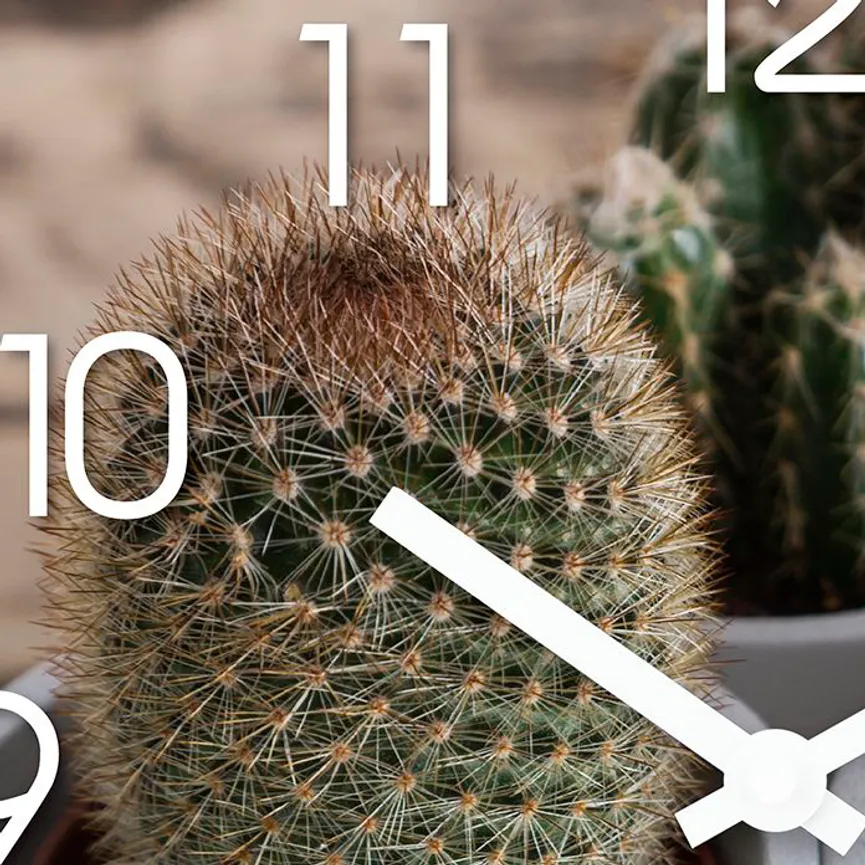 Quarz-Wanduhr detail