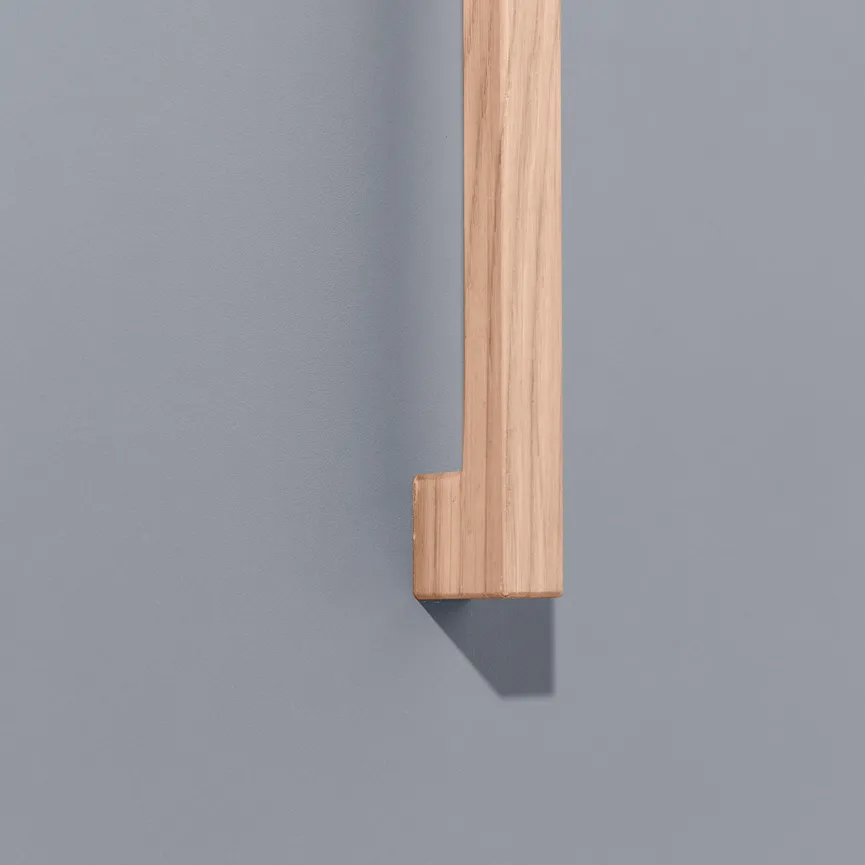 Kleiderschrank 3-trg. detail