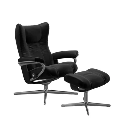 Sessel mit Hocker