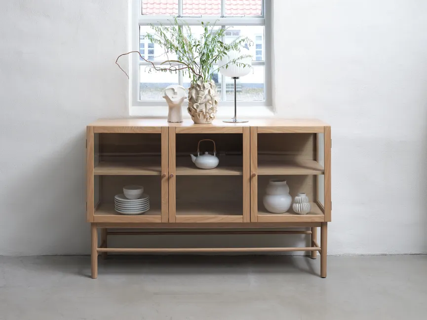 Sideboard milieu