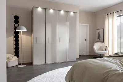 Kleiderschrank