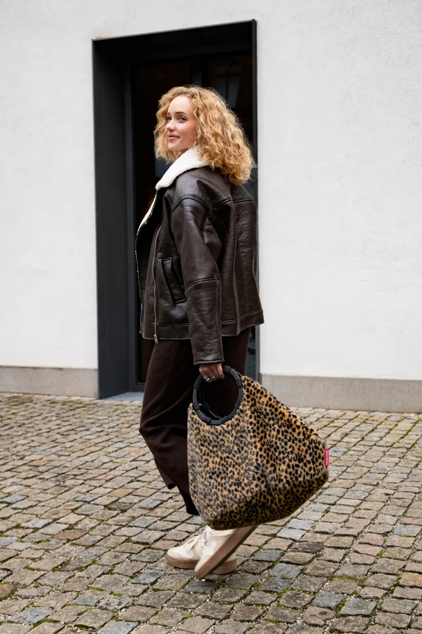 Loopbag Hobo "leo fake fur" milieu