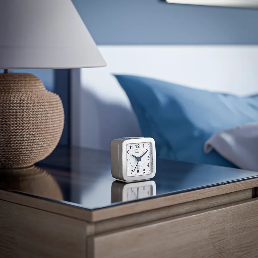 Quarz-Tischuhr detail