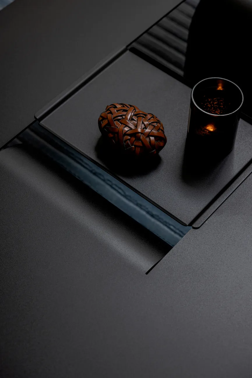 Tablet detail