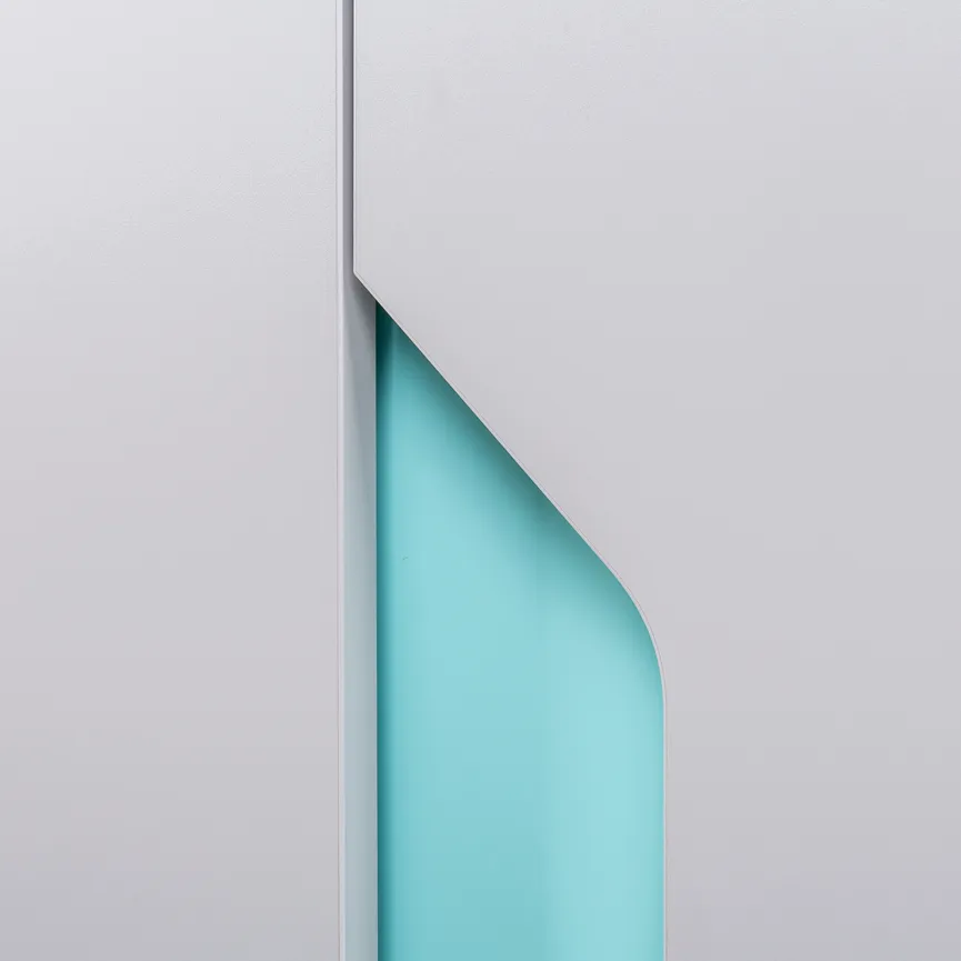 Kleiderschrank 2-trg. detail