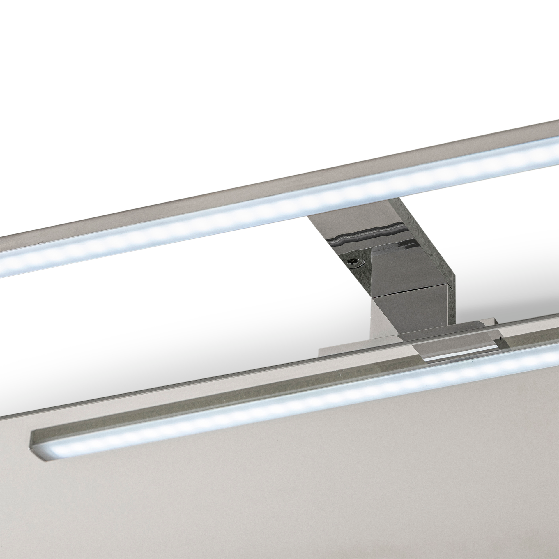 *Spiegel auf Trägerplatte detail