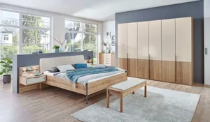 Kleiderschrank