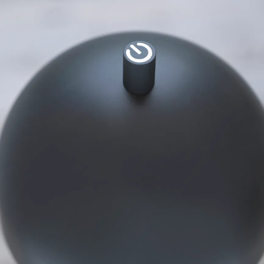 Akku-Tischleuchte "BELLIS" detail