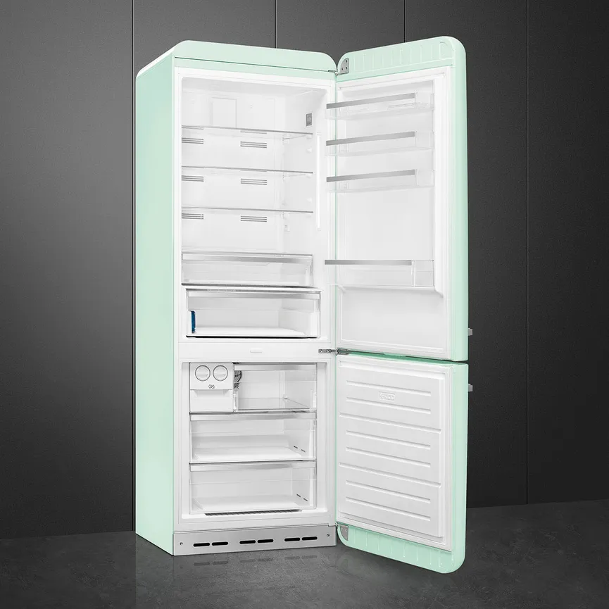SMEG Kühl-/Gefrierkombination detail