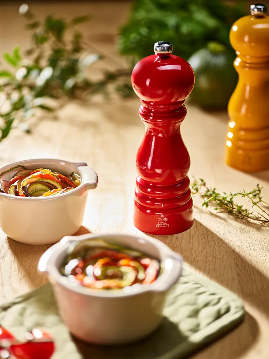 Pfeffermühle Paris u'Select milieu