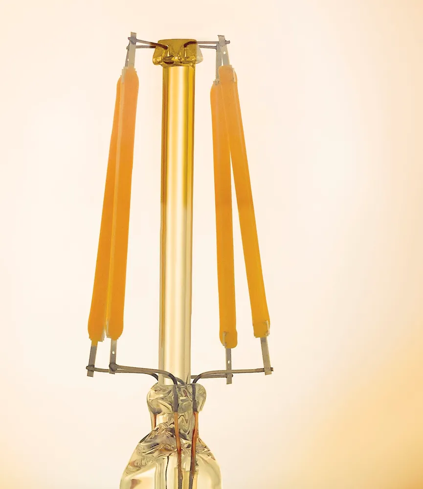 E27/4,9W LED Globe "Connect-Z" detail