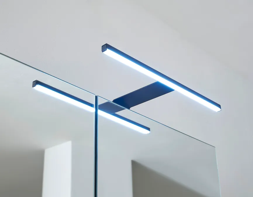 *Spiegelschrank detail