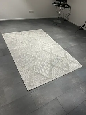 Uni-Teppich