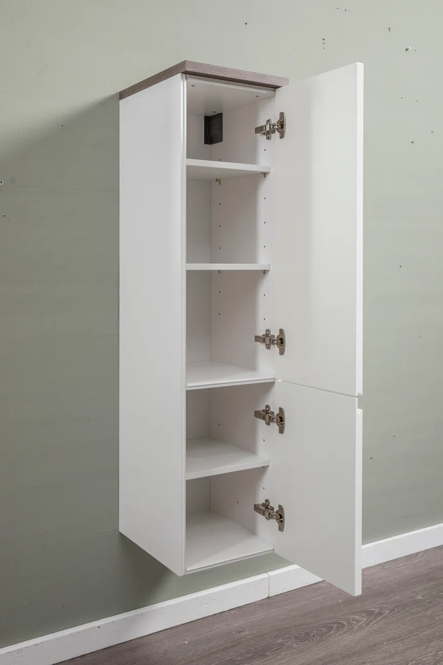 *Mittelschrank detail
