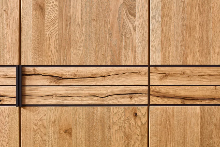 Drehtürenschrank 6-trg. detail