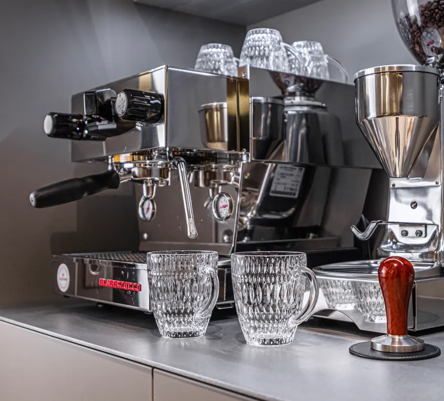 Becher "Ethno" milieu