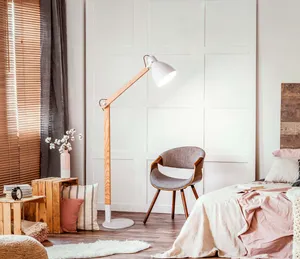 Stehlampe