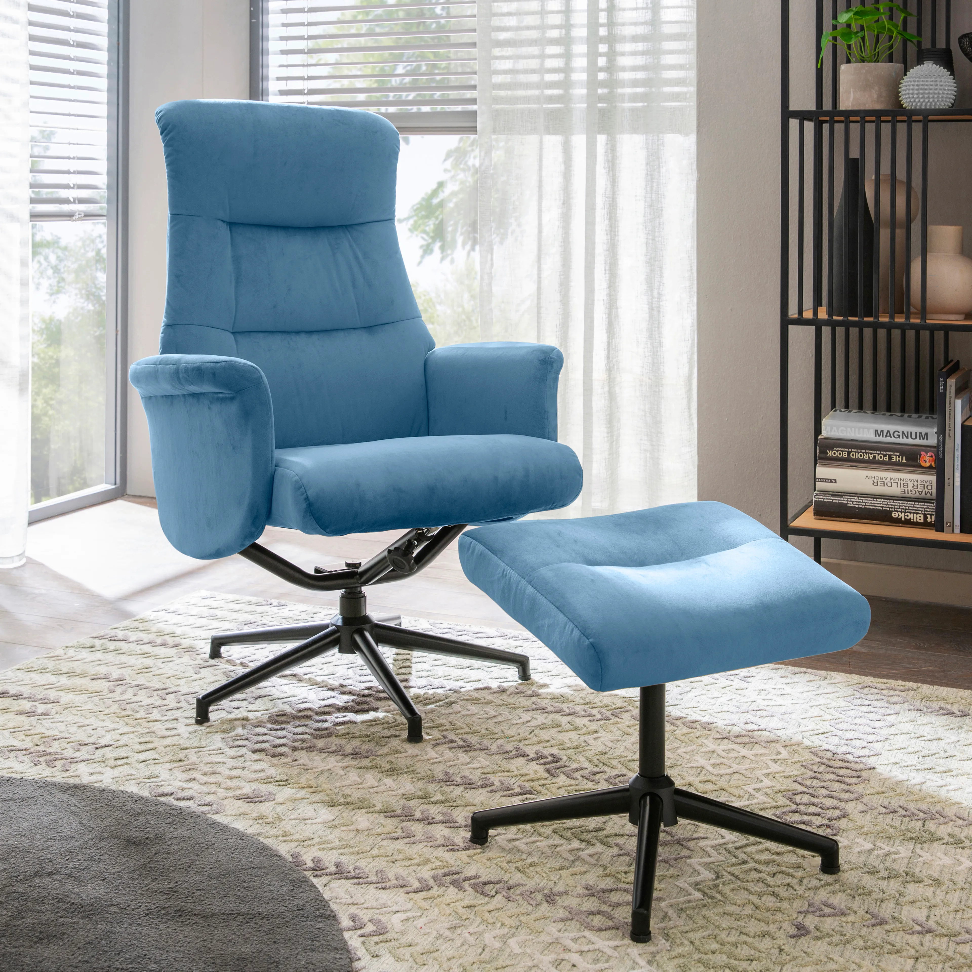 Sessel mit Hocker Roger