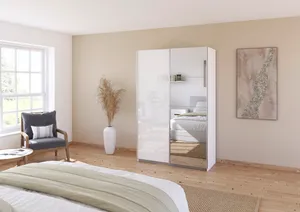 Schwebetürenschrank