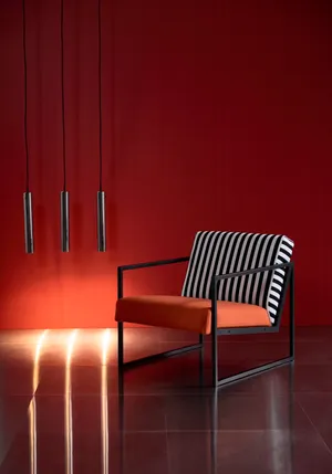 Sessel mit Armlehnen