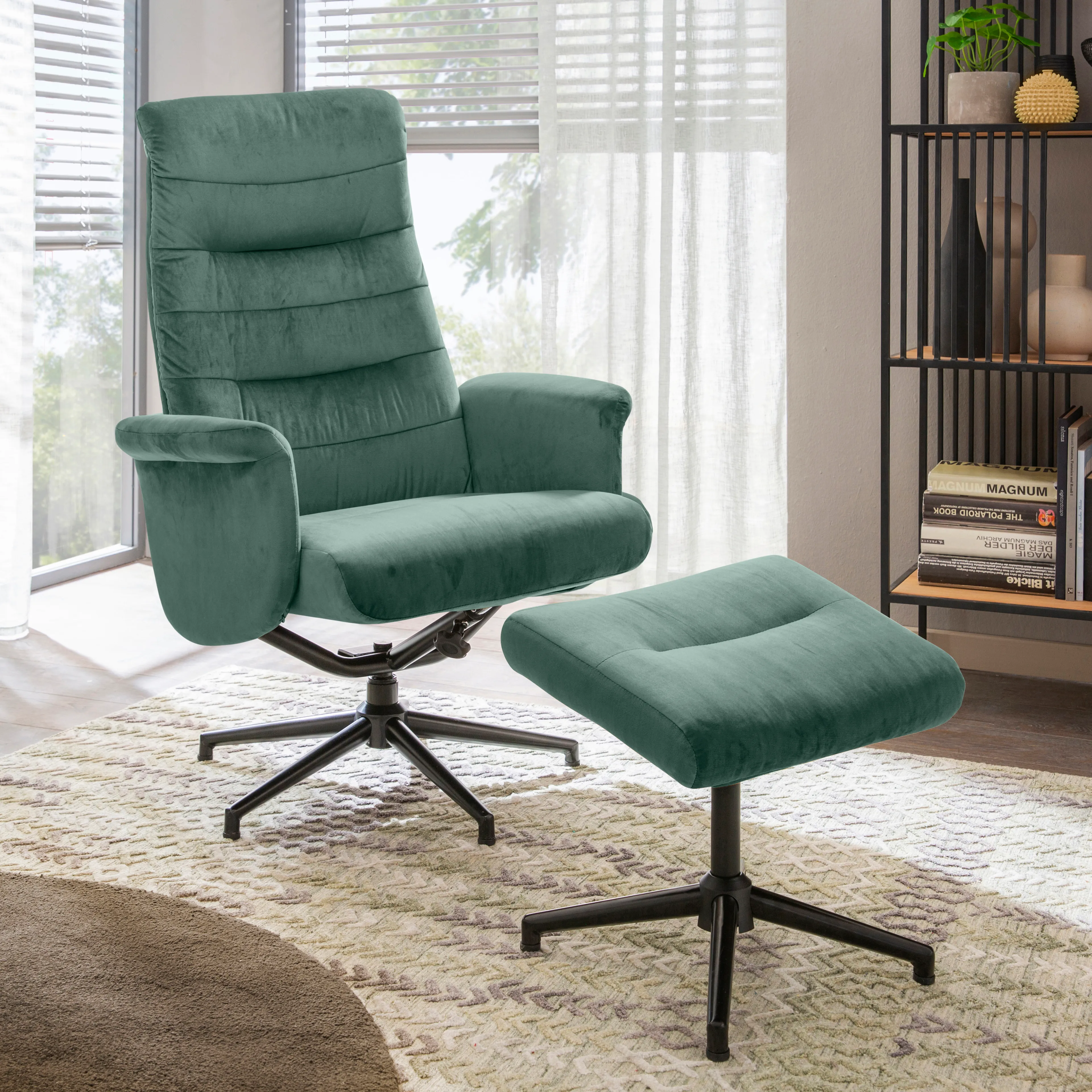 Sessel mit Hocker Krems