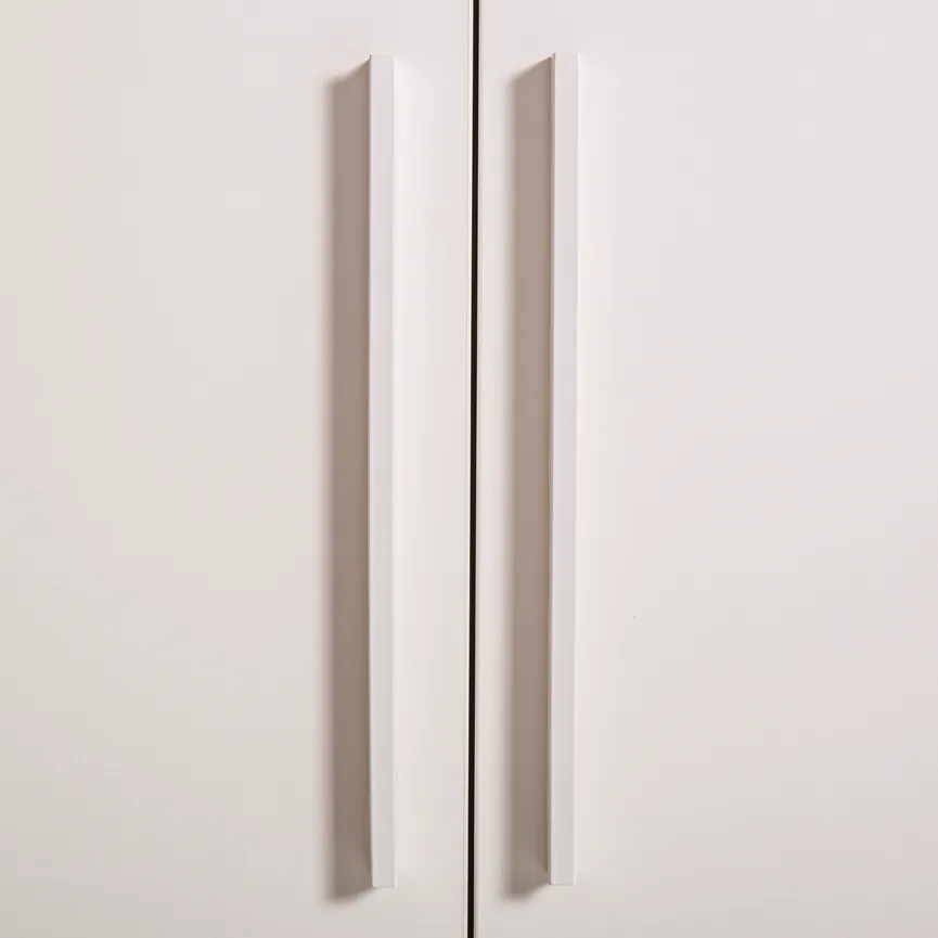 Kleiderschrank 3-trg. detail