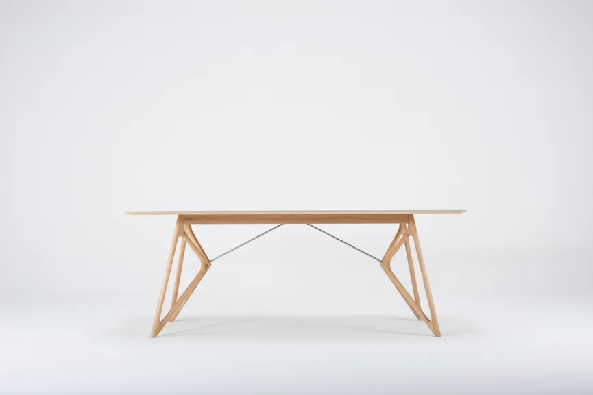 Tisch 0A1 hauptaufnahme