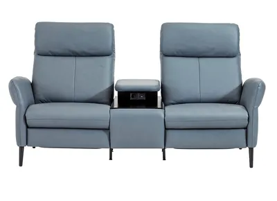 Sofa mit Zwischentisch