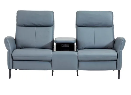 Sofa mit Zwischentisch