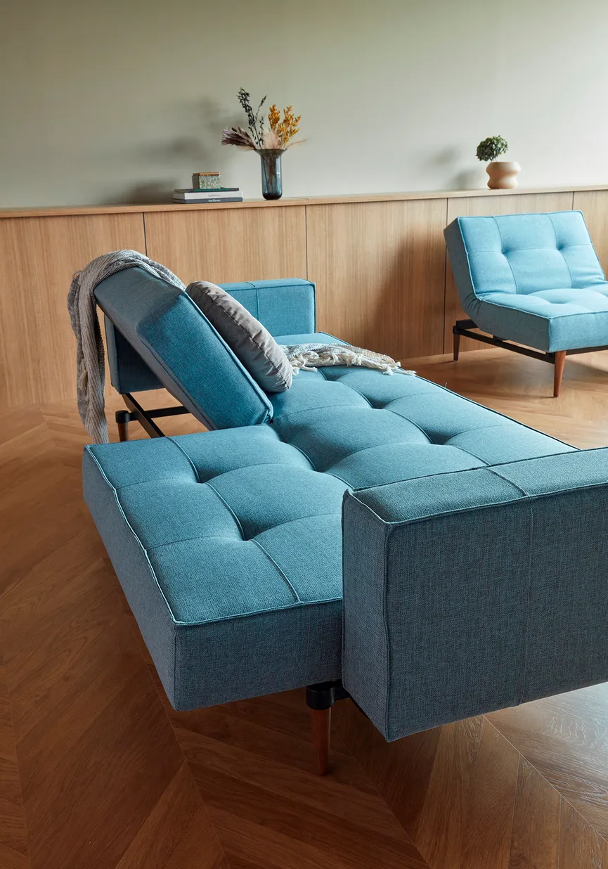 Sofa+AL Styletto dunkel detail