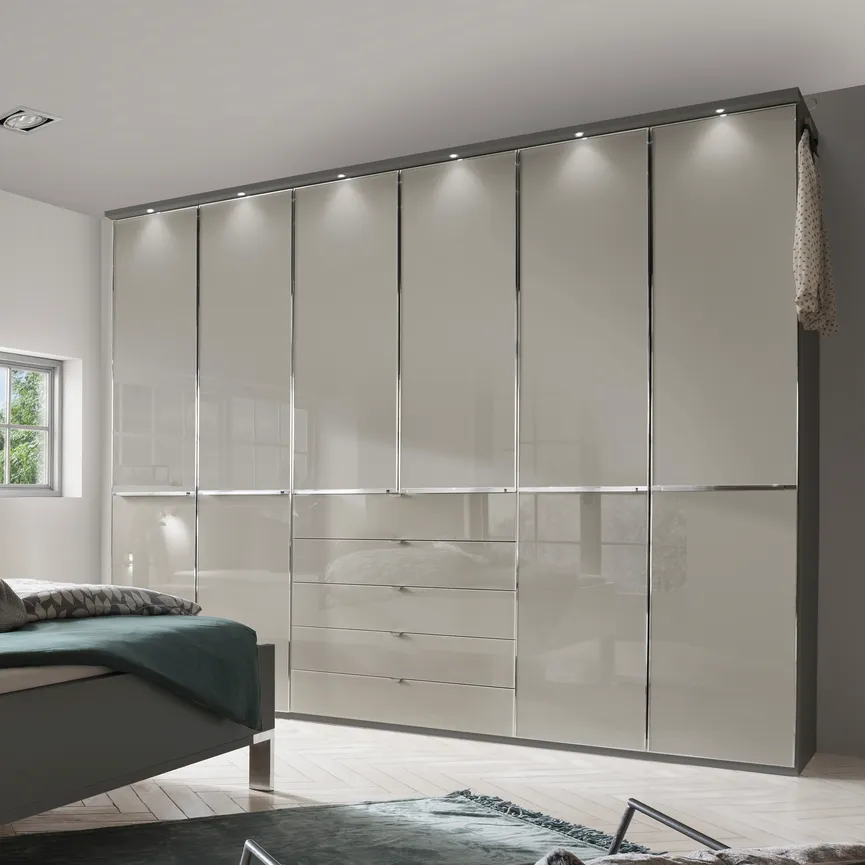 Kranzleiste, mit Beleuchtung milieu