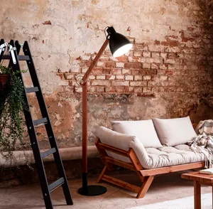 Stehlampe