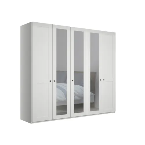 Kleiderschrank 