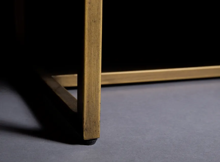 Sideboard 2T/2F detail