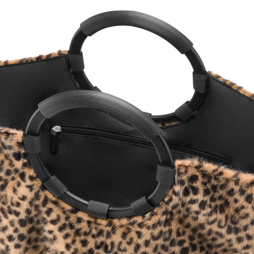 Loopbag Hobo "leo fake fur" detail