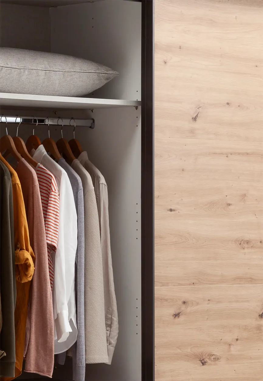 Schwebetürenschrank 250 cm detail