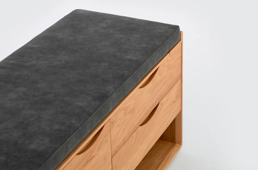 Garderobenbank detail