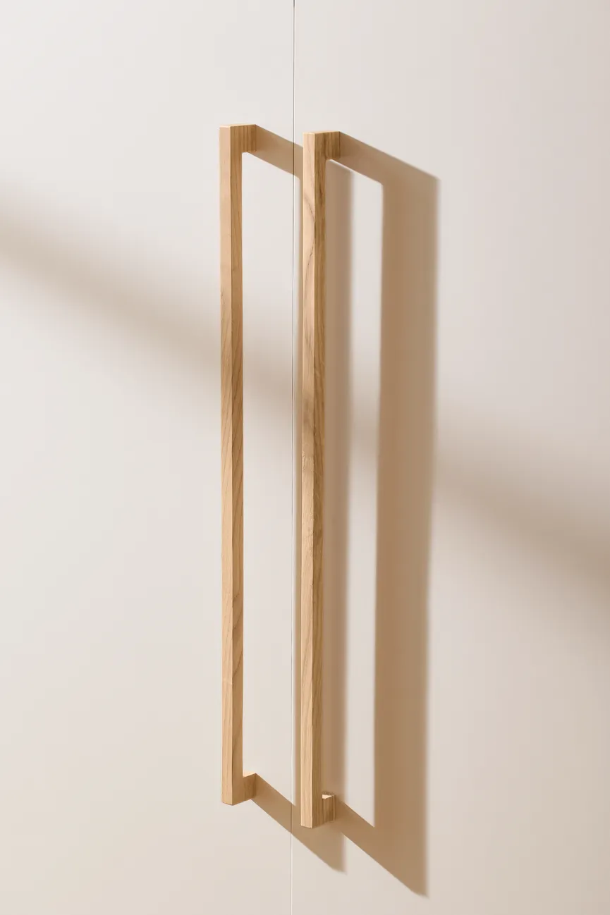 Kleiderschrank 2-trg. detail